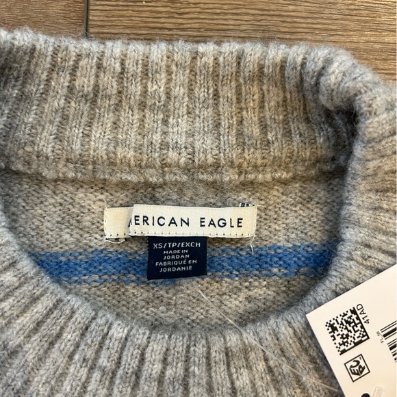 NWT American Eagle Oatmeal Gray With Blue Stripes Sweater XS Oversized - Picture 2 of 8